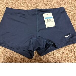 Nike Women's volleyball  Shorts in Navy Blue size medium